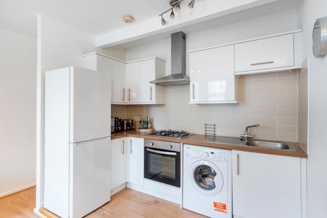 Apartments In Brixton Next Door To Brockwell Park London Exterior photo